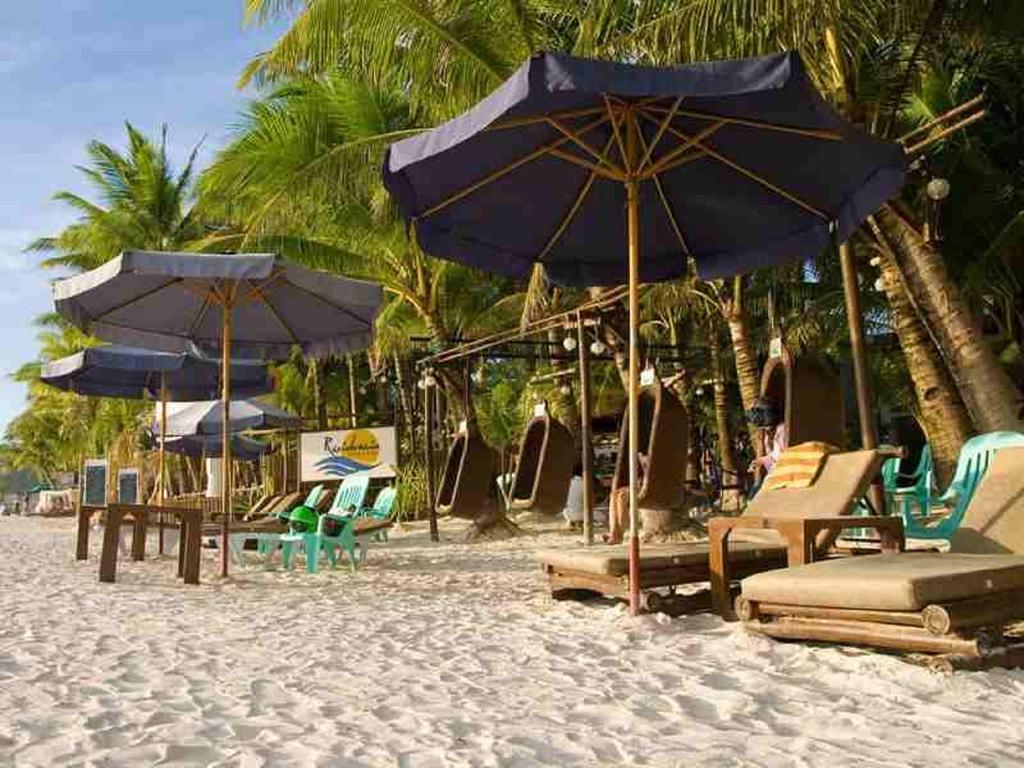 Отель Residencia Boracay Balabag  Экстерьер фото