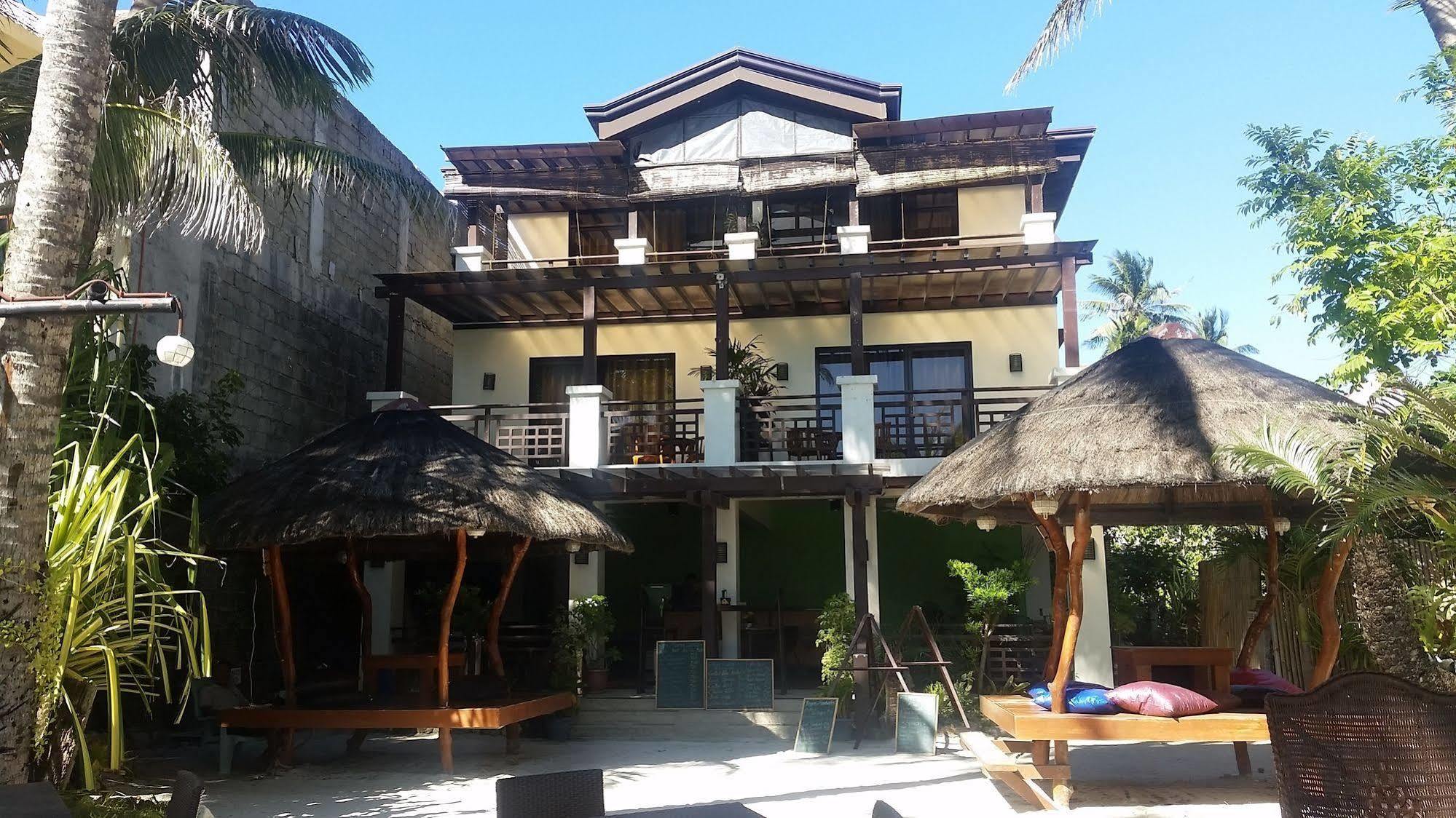 Отель Residencia Boracay Balabag  Экстерьер фото